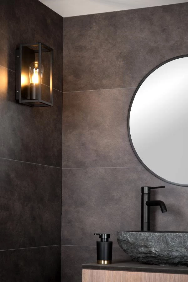 Lucide CARLYN - Wandleuchte Badezimmer - 1xE14 - IP54 - Schwarz - Atmosphäre 2